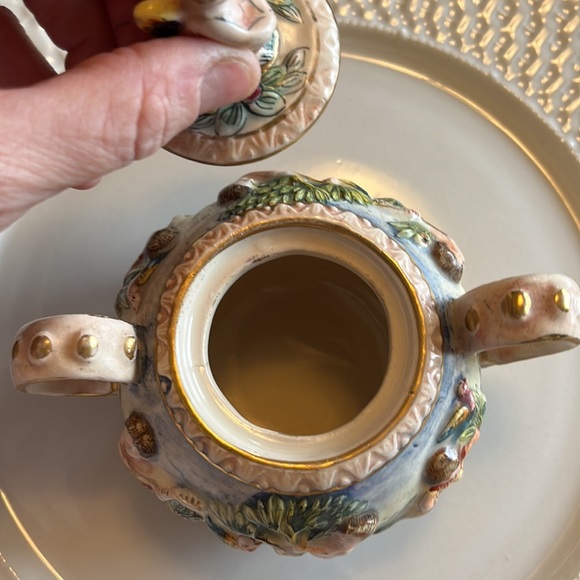 Cherubs Sugar Bowl Only Marked Italy - Picture 4 of 8